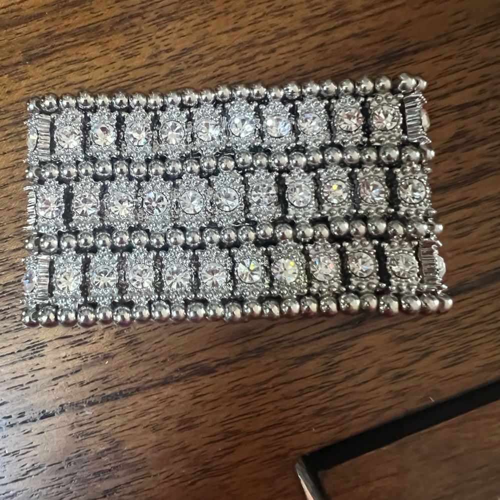 Elegant Silver Crystal Bracelet - Picture 5 of 6